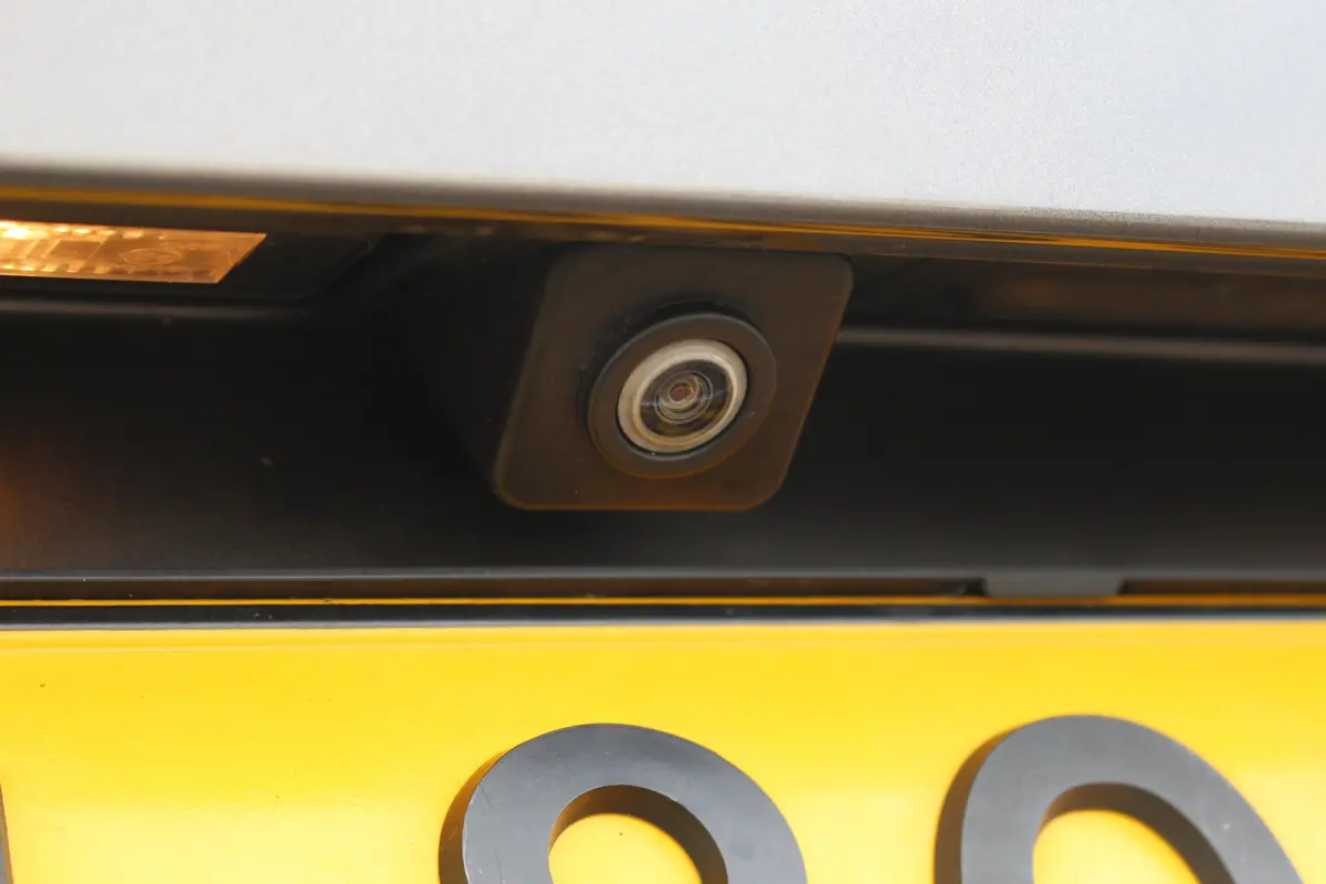 1.2 GT Line Avantage Aut. | Elec. Achterklep | Camera | Pdc | Navi | Cruise | Carplay | | Achterbank in delen neerklapbaar | Afwijkende dakkleur | Alarm klasse 1(startblokkering)| Elec. Acht