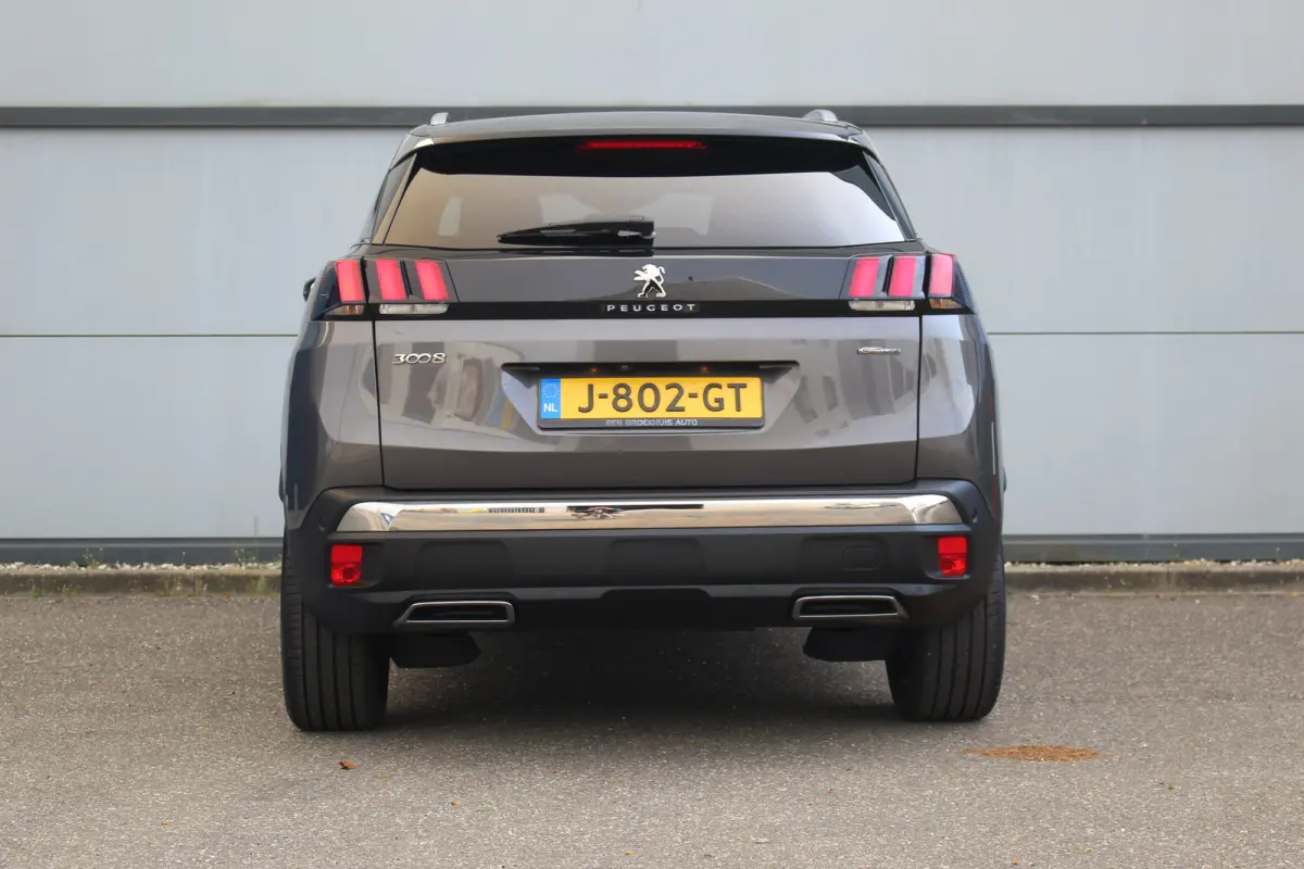 1.2 GT Line Avantage Aut. | Elec. Achterklep | Camera | Pdc | Navi | Cruise | Carplay | | Achterbank in delen neerklapbaar | Afwijkende dakkleur | Alarm klasse 1(startblokkering)| Elec. Acht