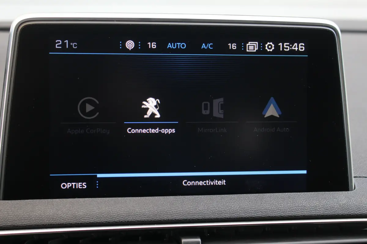 1.2 GT Line Avantage Aut. | Elec. Achterklep | Camera | Pdc | Navi | Cruise | Carplay | | Achterbank in delen neerklapbaar | Afwijkende dakkleur | Alarm klasse 1(startblokkering)| Elec. Acht