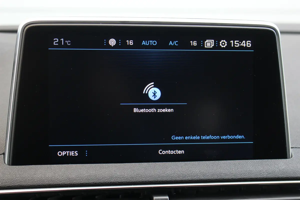 1.2 GT Line Avantage Aut. | Elec. Achterklep | Camera | Pdc | Navi | Cruise | Carplay | | Achterbank in delen neerklapbaar | Afwijkende dakkleur | Alarm klasse 1(startblokkering)| Elec. Acht