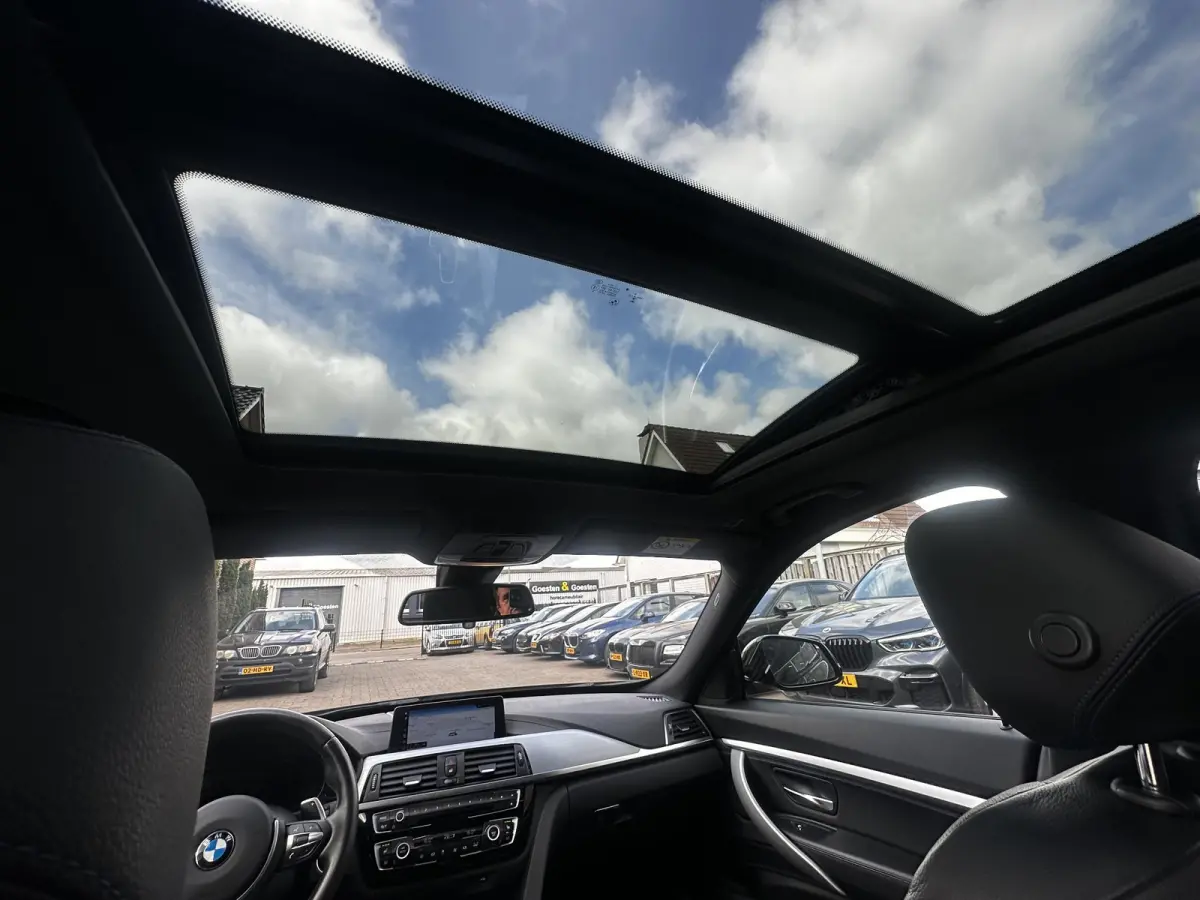 320i M-SPORT High Exec. CarPlay-HUD-PanoDak
