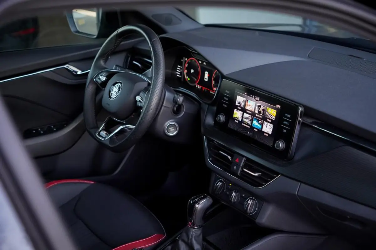 1.0 TSI Monte Carlo / DSG Aut / Pano / Matrix / Camera / Adaptive Cruise