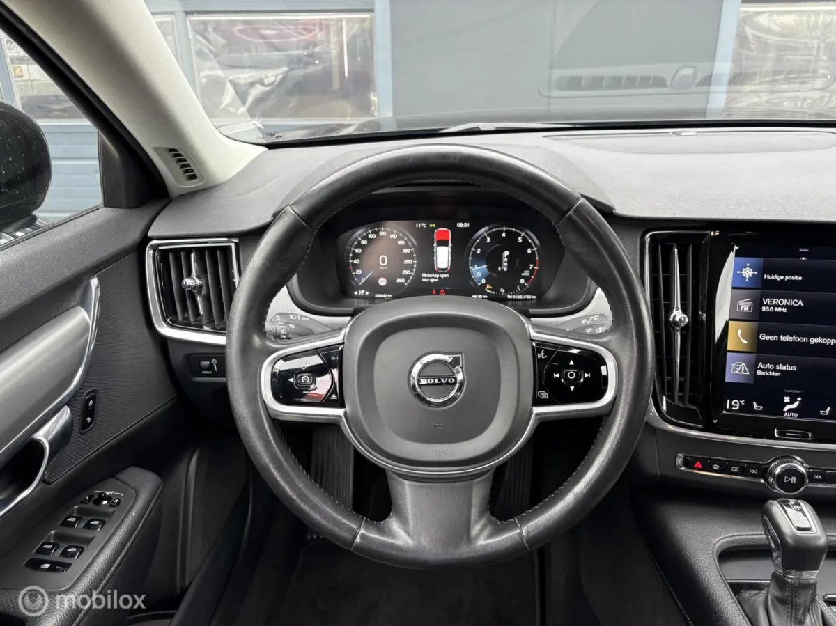 2.0 T5 90th Anniversary Edition