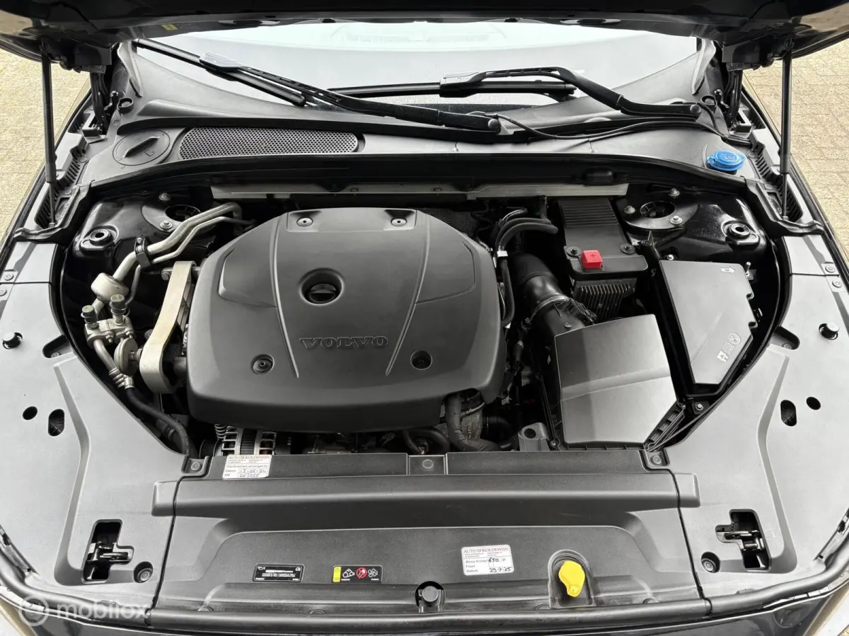 2.0 T5 90th Anniversary Edition