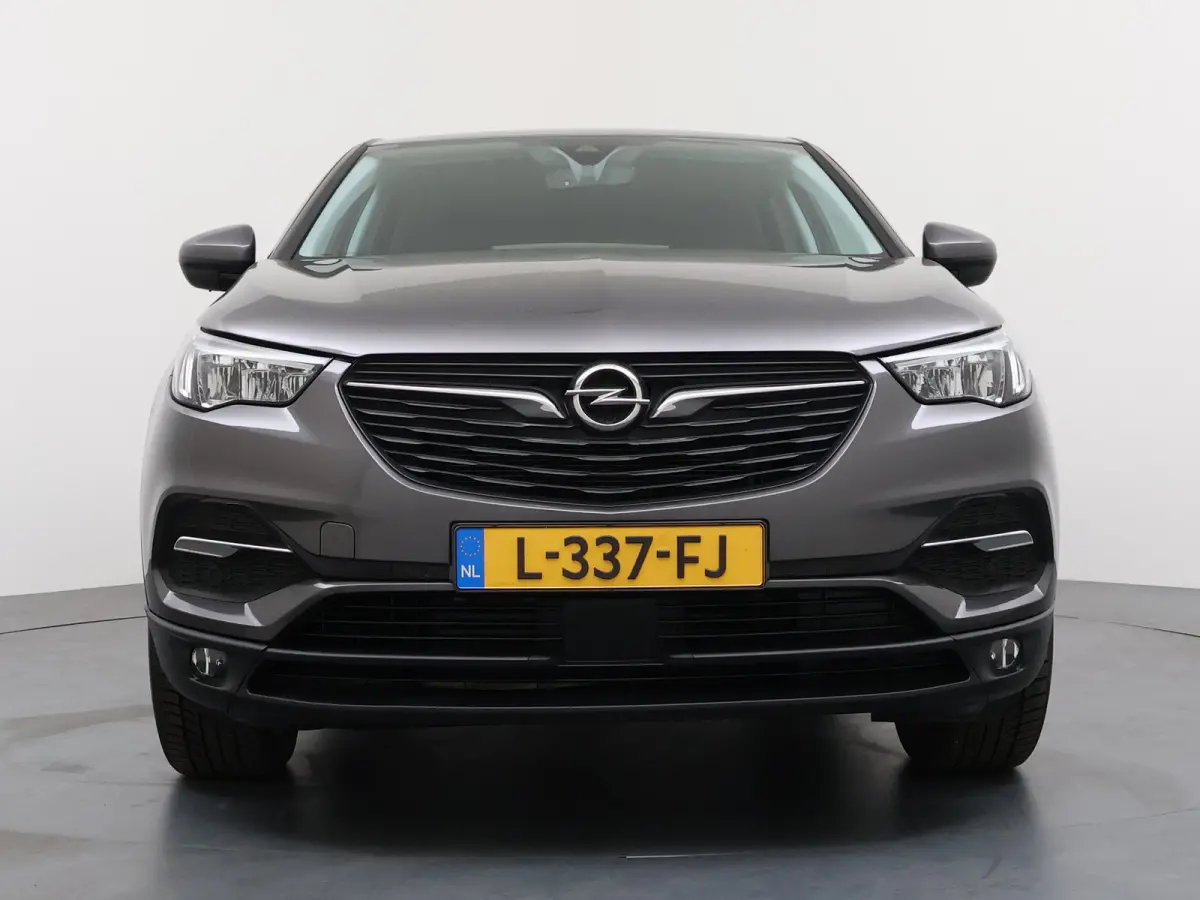 1.6 Turbo Hybrid Business Edition / Navigatie / Camera / Parkeersensoren / ECC / Carplay / 18'' LMV