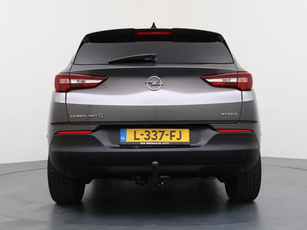 1.6 Turbo Hybrid Business Edition / Navigatie / Camera / Parkeersensoren / ECC / Carplay / 18'' LMV