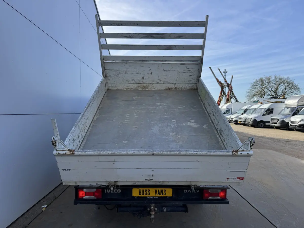 35C14 2.3 Kipper Dubbele Cabine Dubbellucht 3,5t Trekhaak 6 Stoelen Airco Cruise Control Benne Tipper