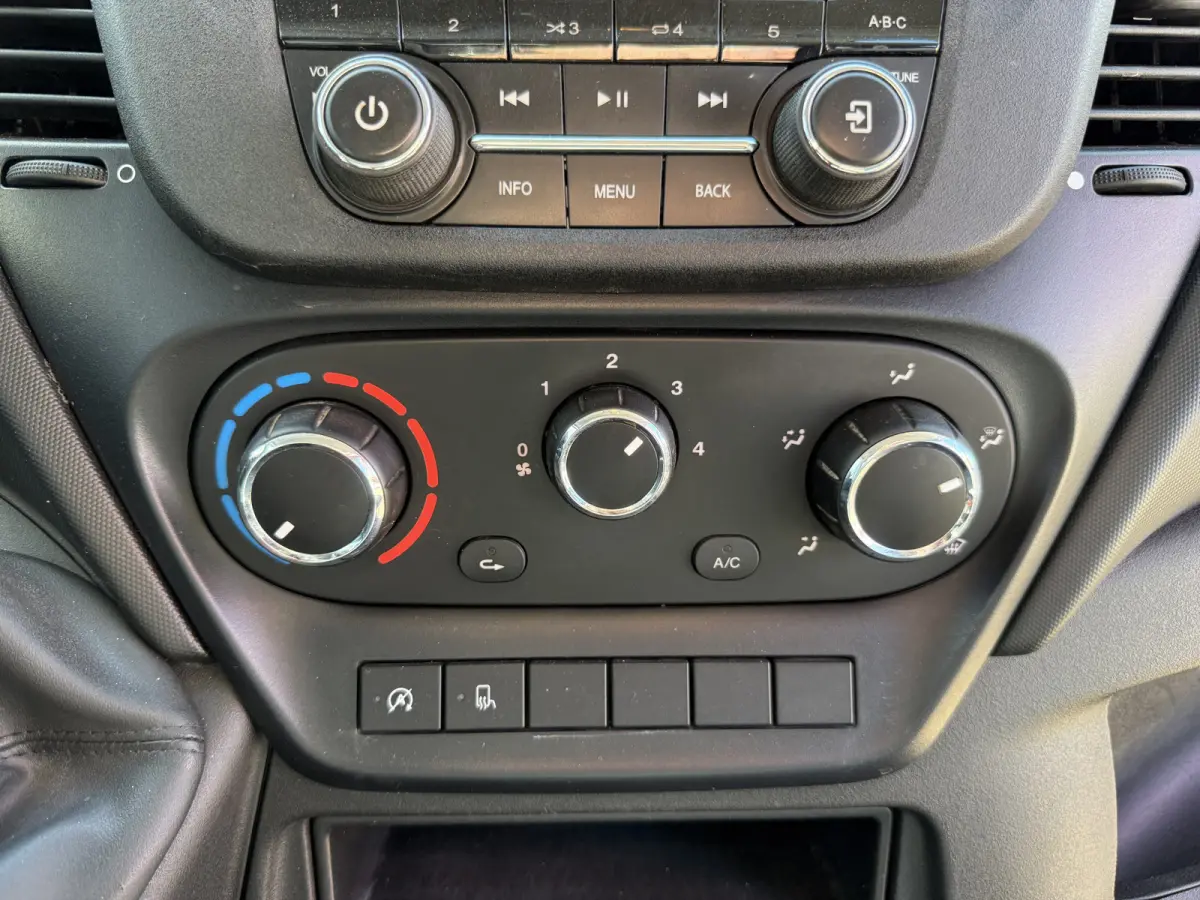 35C14 2.3 Kipper Dubbele Cabine Dubbellucht 3,5t Trekhaak 6 Stoelen Airco Cruise Control Benne Tipper