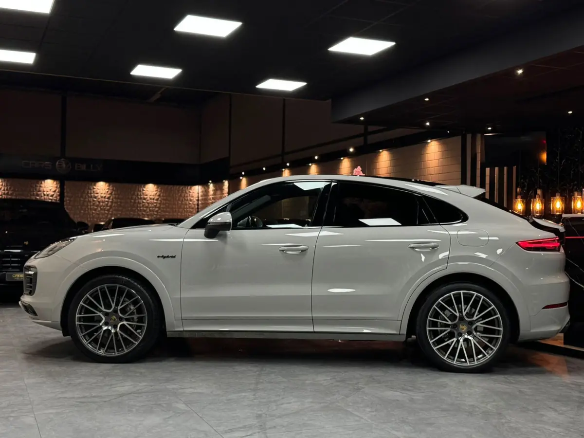 3.0 E-Hybrid|ACC|PANO|SPORTCHRONO|22''|SOFTCLOSE