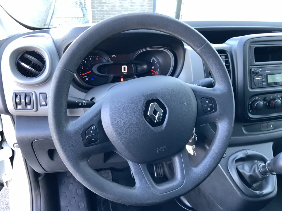 1.6 dCi T29 L2H1 Dub Cab 6 Zits Airco Cruise Trekhaak 2000 kg Euro 6