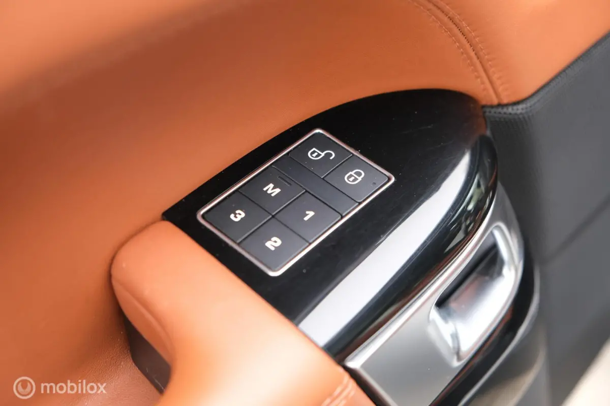 3.0 TDV6 Autobiography | Massage | 360 | Alcantara | Pano | Ambiant | LED | Trekhaak | Stoelverw. en ventilatie | NL Auto