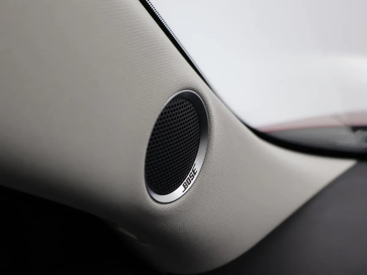 2.0 165 PK AUT. + 20 INCH LMV | LEDER | CARPLAY | BOSE | MEMORY | STUUR/STOELVERW.
