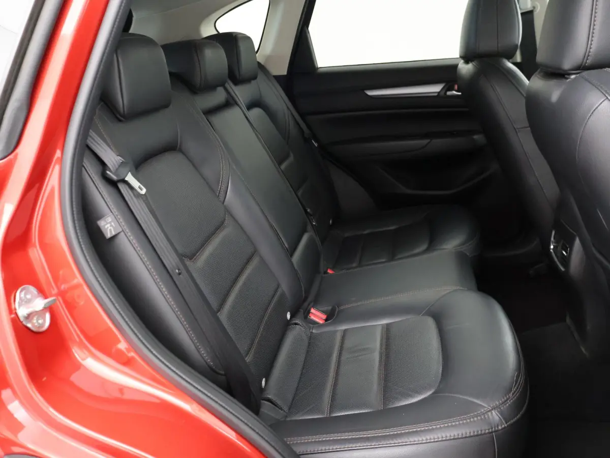 2.0 165 PK AUT. + 20 INCH LMV | LEDER | CARPLAY | BOSE | MEMORY | STUUR/STOELVERW.