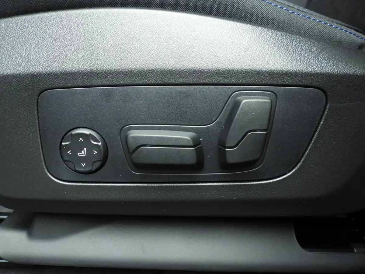 xDrive25e | M-Sportpakket | LED | HUD | Active Cruise | Trekhaak | Stoelverwarming | DAB | Harman-kardon sound | Alu 19 inch