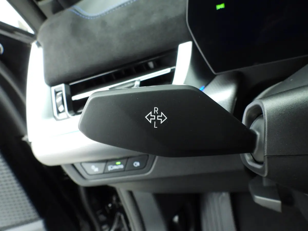 xDrive25e | M-Sportpakket | LED | HUD | Active Cruise | Trekhaak | Stoelverwarming | DAB | Harman-kardon sound | Alu 19 inch