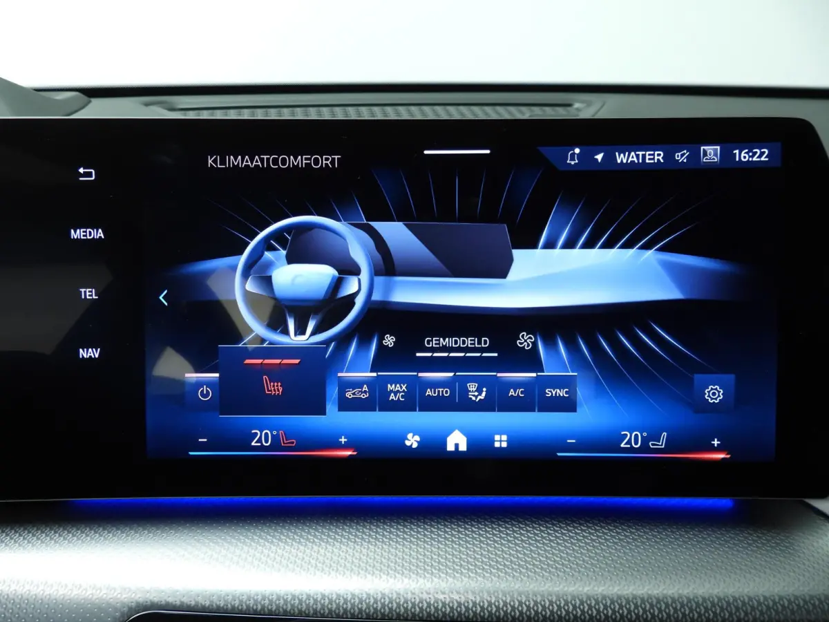 xDrive25e | M-Sportpakket | LED | HUD | Active Cruise | Trekhaak | Stoelverwarming | DAB | Harman-kardon sound | Alu 19 inch