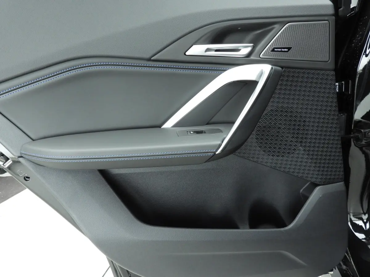xDrive25e | M-Sportpakket | LED | HUD | Active Cruise | Trekhaak | Stoelverwarming | DAB | Harman-kardon sound | Alu 19 inch