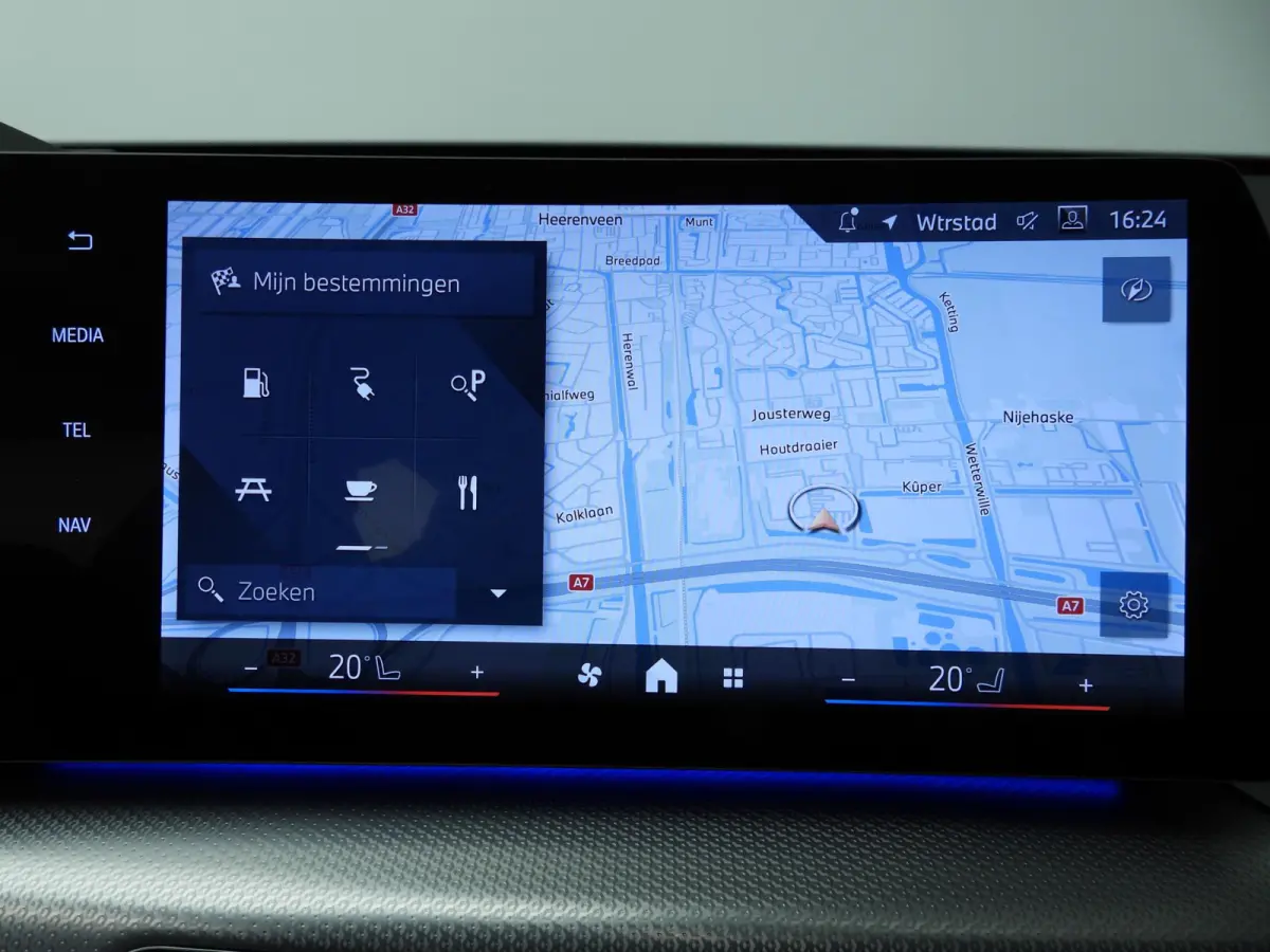xDrive25e | M-Sportpakket | LED | HUD | Active Cruise | Trekhaak | Stoelverwarming | DAB | Harman-kardon sound | Alu 19 inch