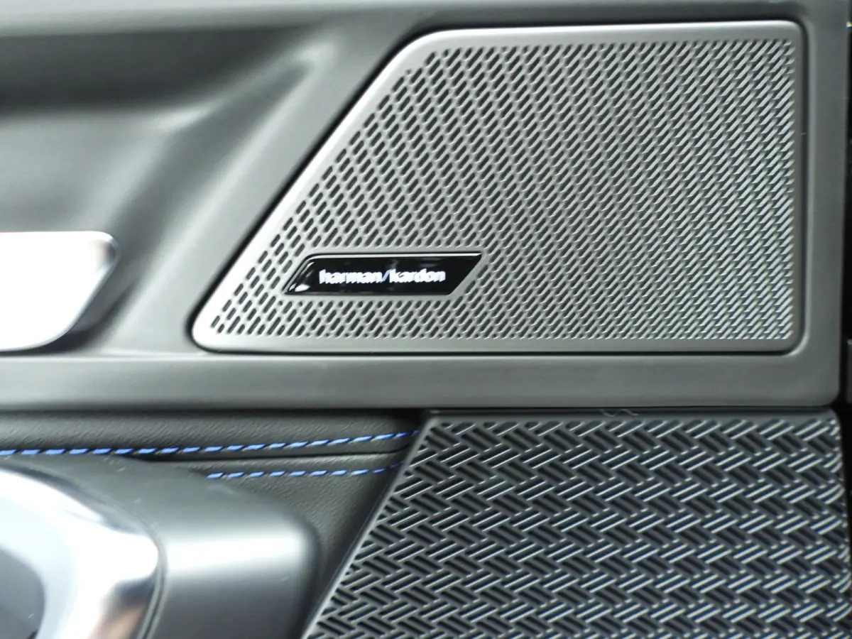 xDrive25e | M-Sportpakket | LED | HUD | Active Cruise | Trekhaak | Stoelverwarming | DAB | Harman-kardon sound | Alu 19 inch