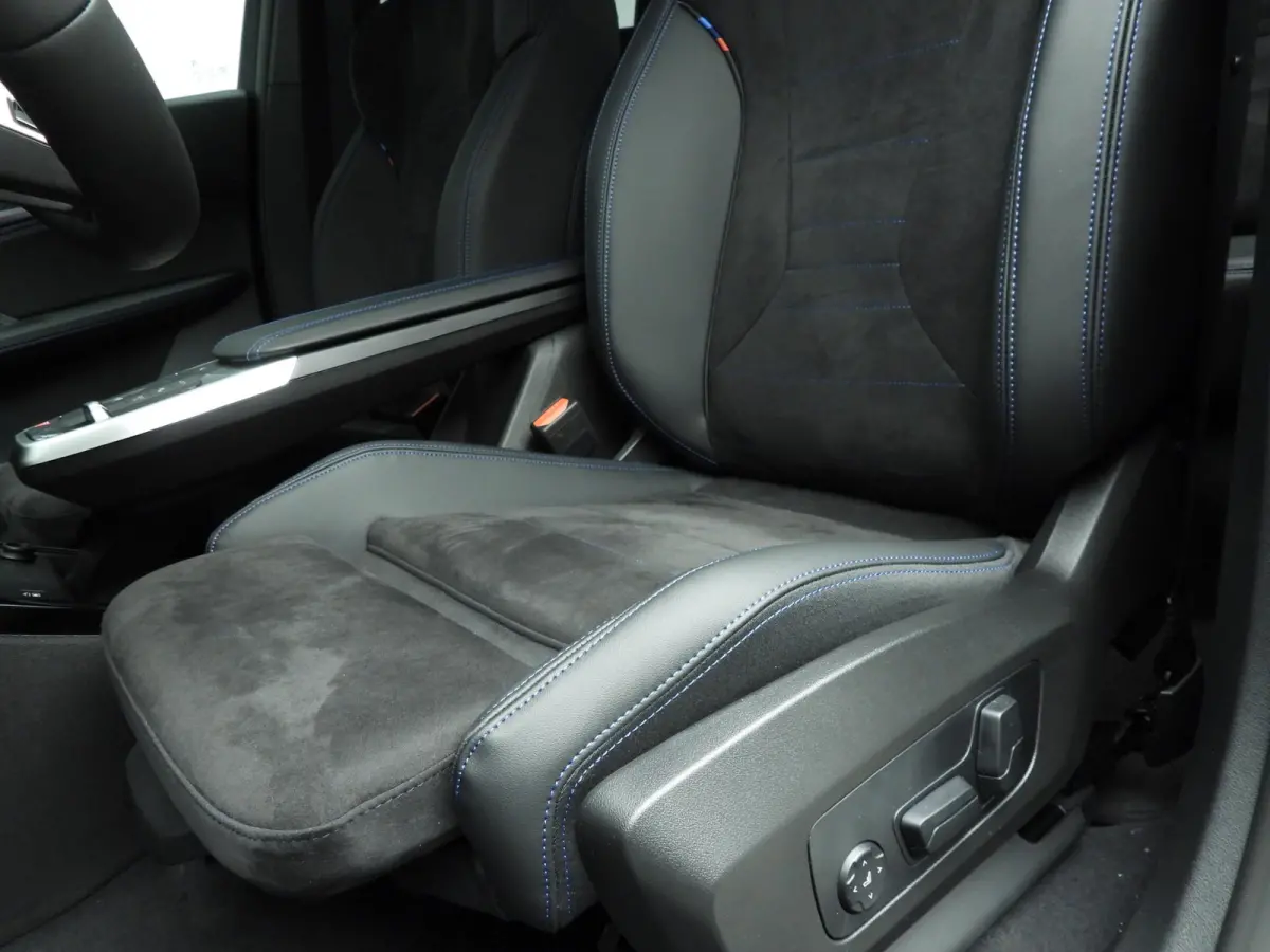 xDrive25e | M-Sportpakket | LED | HUD | Active Cruise | Trekhaak | Stoelverwarming | DAB | Harman-kardon sound | Alu 19 inch