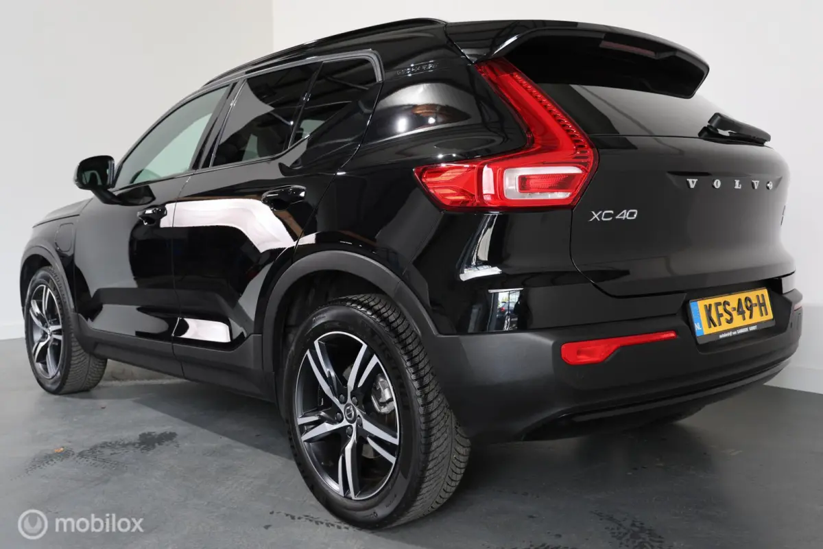 1.5 T5 R-Design - Camera - Adaptieve Cruise - Navi
