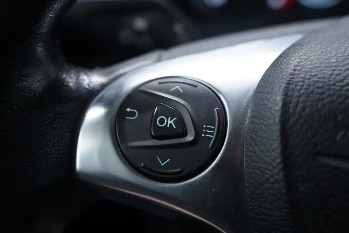 1.5 TDCi 100 pk L2 Airco, Trekhaak Cruise Control, Laadruimte Pakket, 2-Zits
