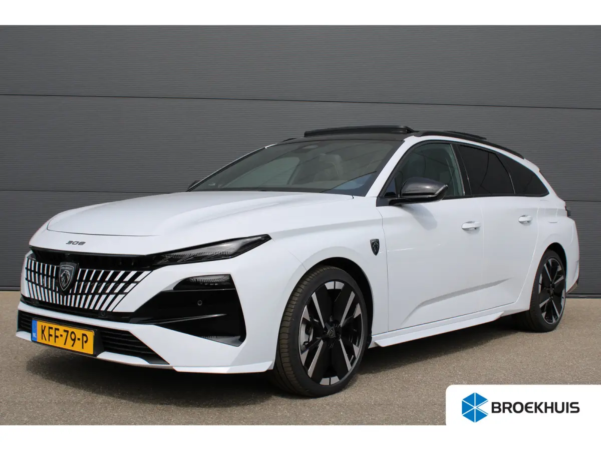 1.6 Plug-in Hybrid 195 GT | Automaat | Navigatie | Camera | Panorama/schuifdak | Focal | Nieuw model | Apple carplay |