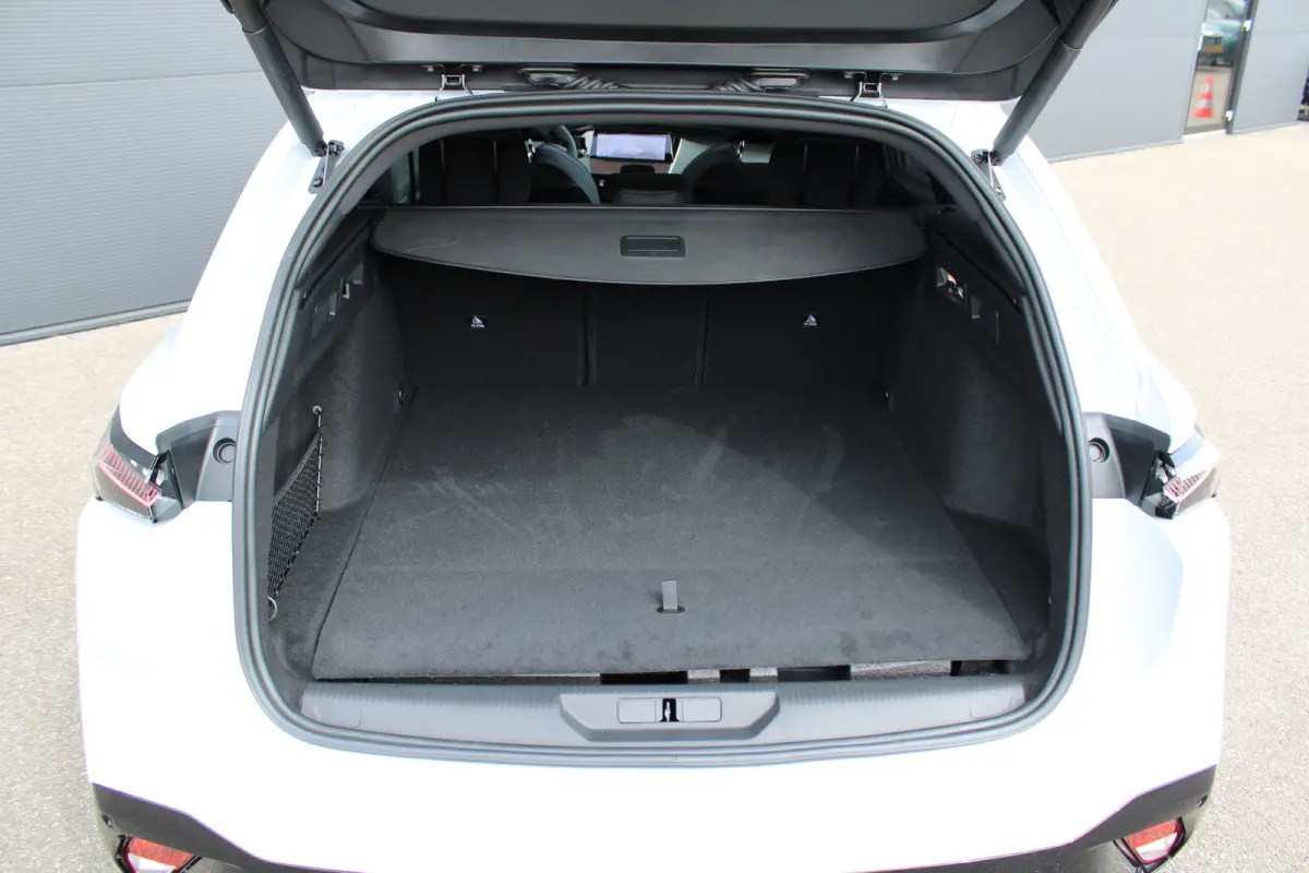 1.6 Plug-in Hybrid 195 GT | Automaat | Navigatie | Camera | Panorama/schuifdak | Focal | Nieuw model | Apple carplay |