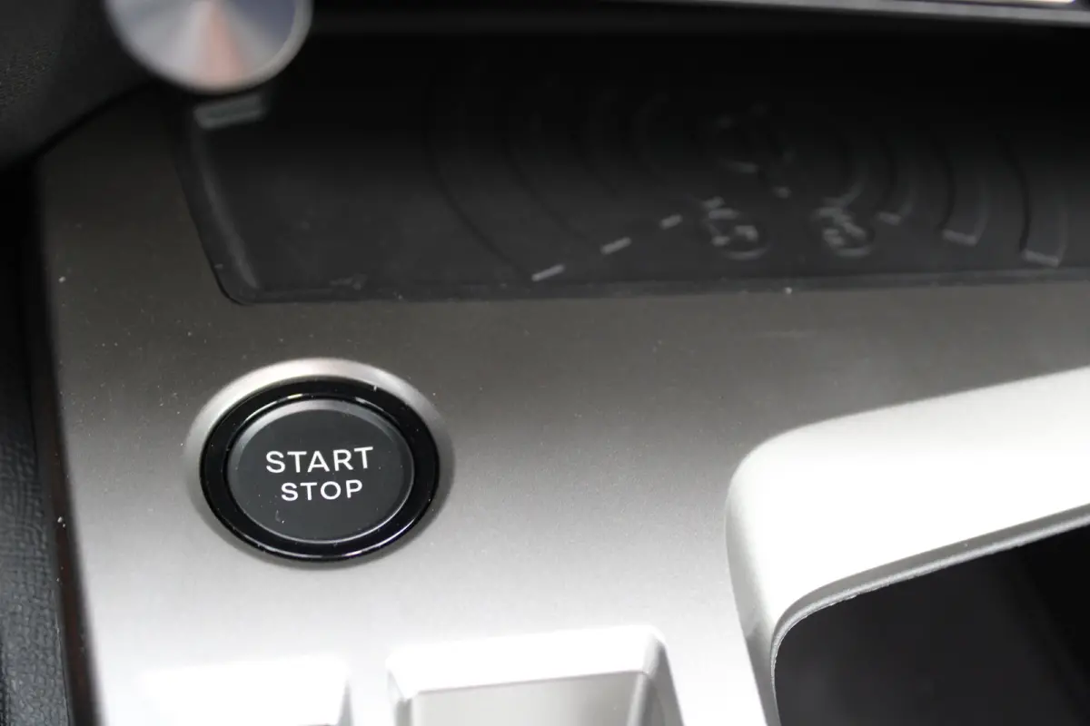 1.6 Plug-in Hybrid 195 GT | Automaat | Navigatie | Camera | Panorama/schuifdak | Focal | Nieuw model | Apple carplay |