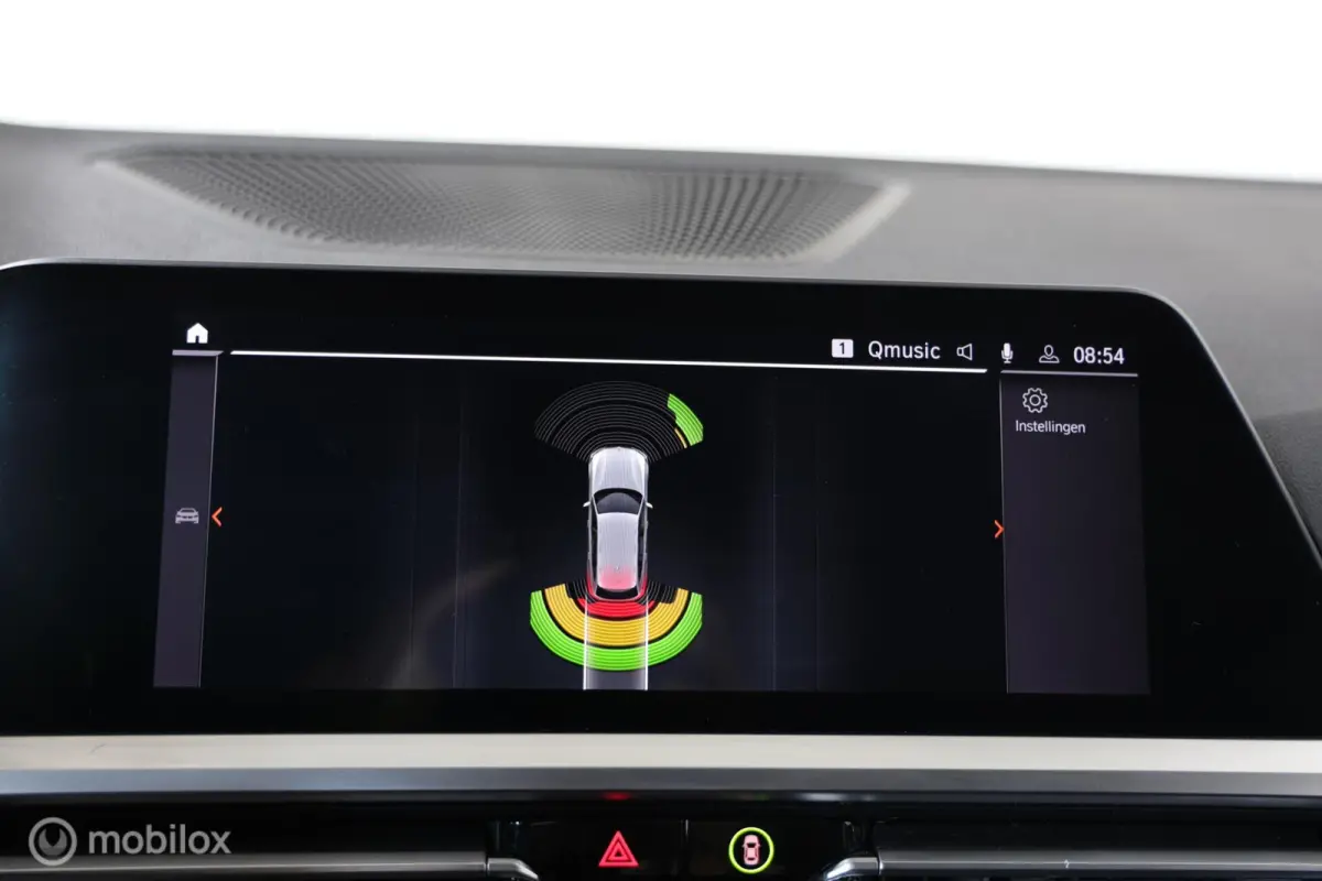 318i - Carplay - Stoelverwarming - Navi