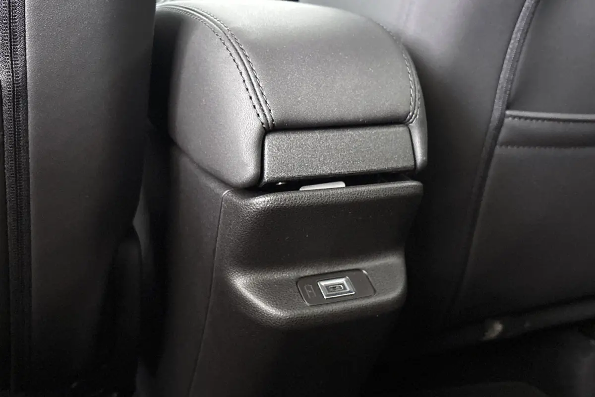 1.2 e-Hybrid Summit / Navi / Carplay / Winterpakket /  2+6 Jaar Garantie