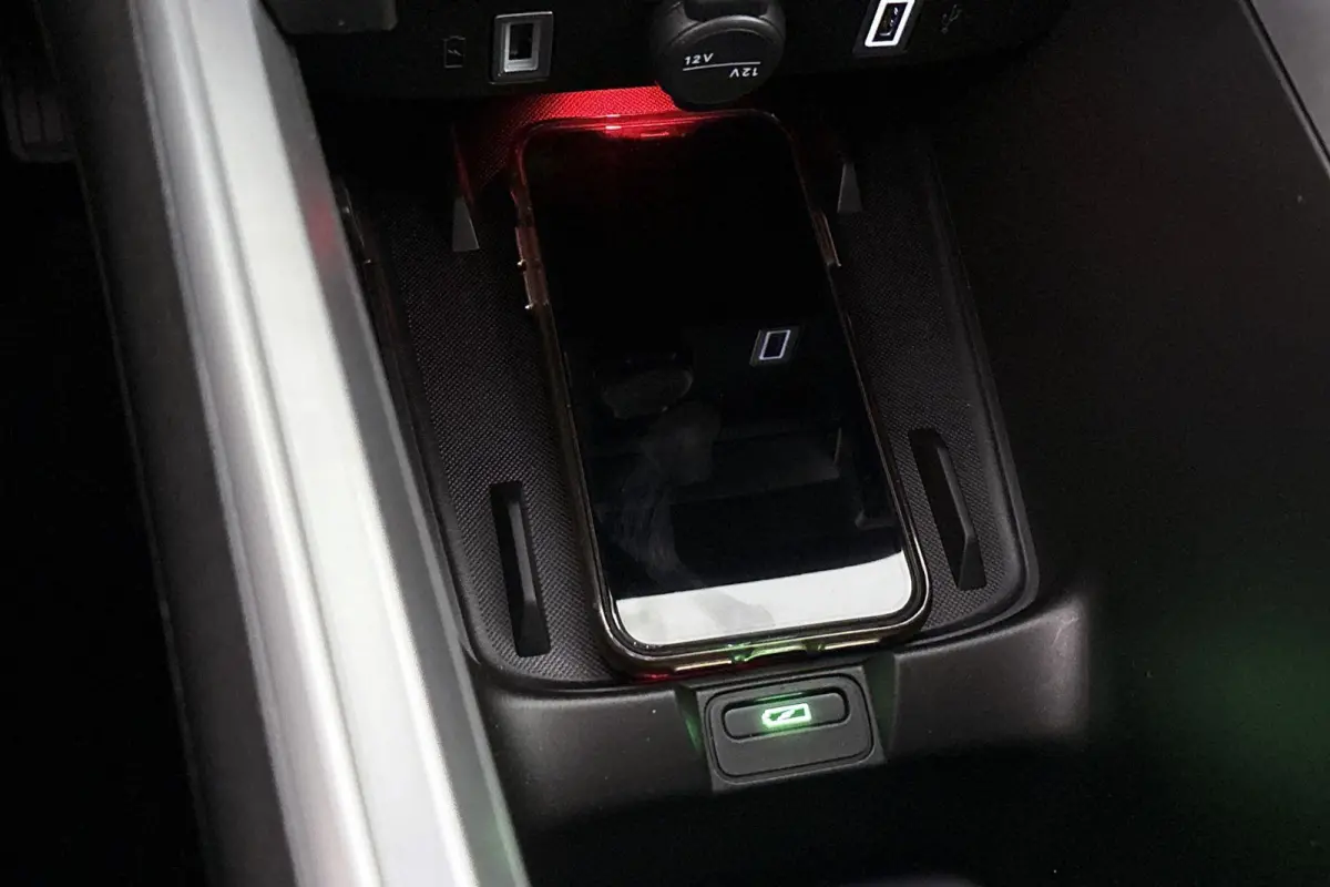 1.2 e-Hybrid Summit / Navi / Carplay / Winterpakket /  2+6 Jaar Garantie