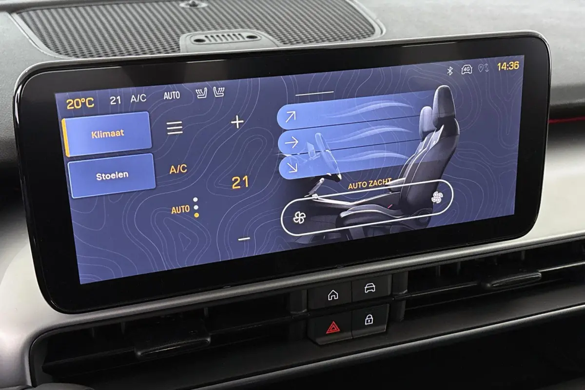 1.2 e-Hybrid Summit / Navi / Carplay / Winterpakket /  2+6 Jaar Garantie