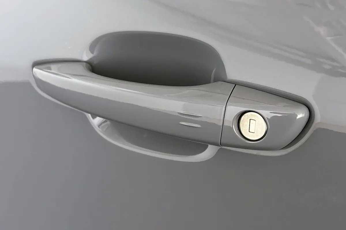 1.2 e-Hybrid Summit / Navi / Carplay / Winterpakket /  2+6 Jaar Garantie