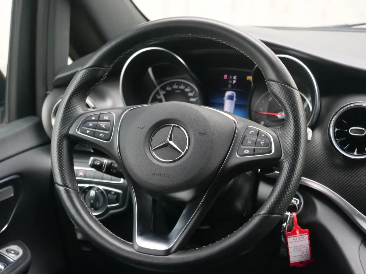 V300d 4-Matic | Extra Lang | AMG | burmester | distronic+