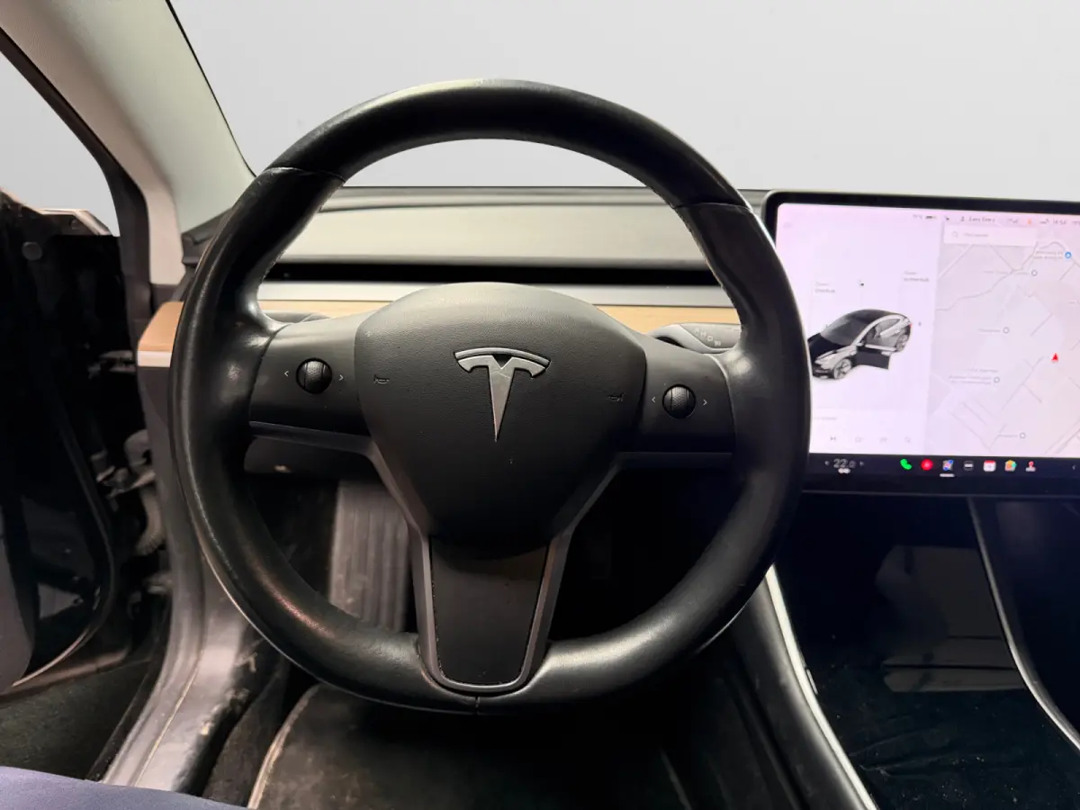 Long Range AWD 75 kWh SOH 85%, Autopilot, Panoramadak, Stoelverwarming