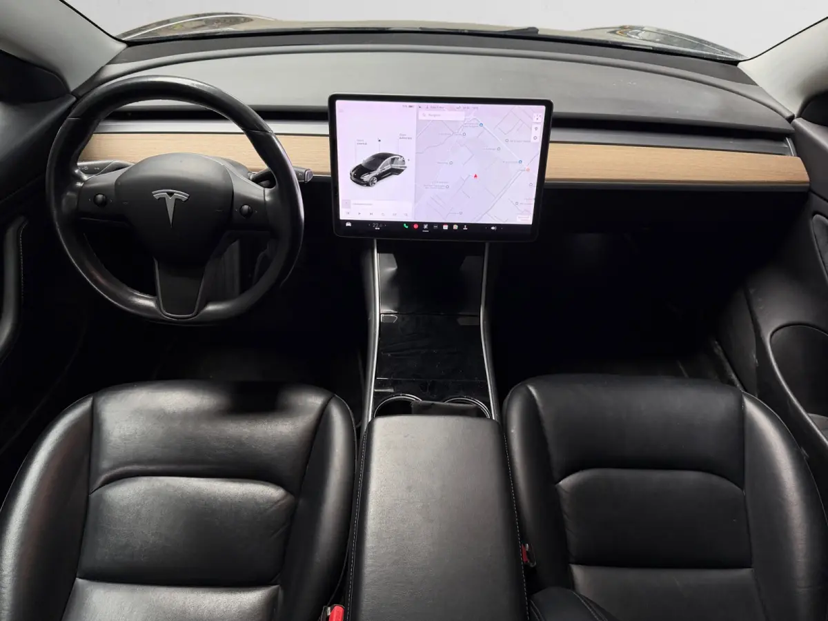 Long Range AWD 75 kWh SOH 85%, Autopilot, Panoramadak, Stoelverwarming