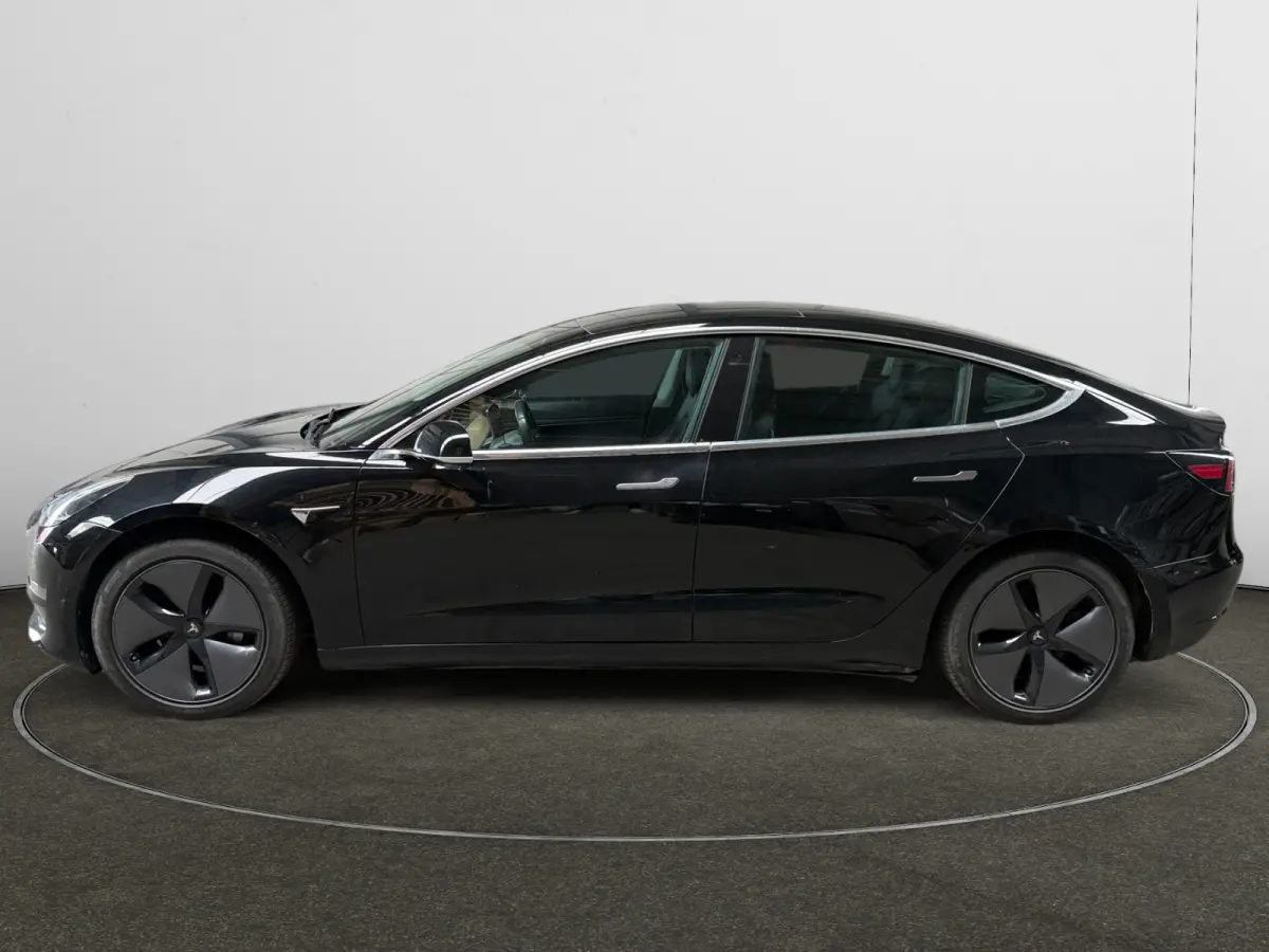 Long Range AWD 75 kWh SOH 85%, Autopilot, Panoramadak, Stoelverwarming