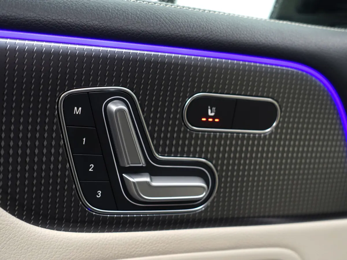 200 AMG Prestige Premium Aut- Panoramadak, Full Memory, Burmester, Sfeerverlichting, Elek Trekhaak