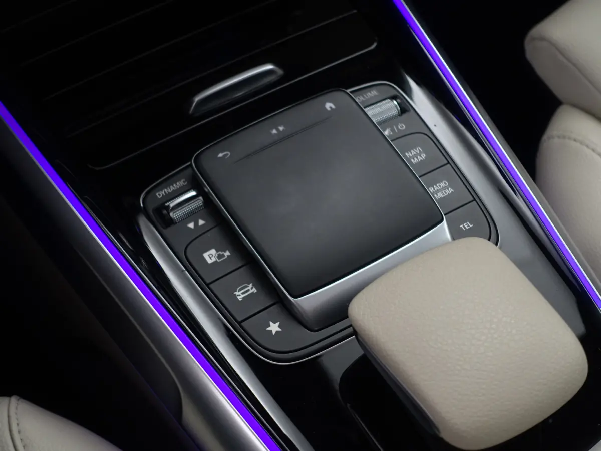 200 AMG Prestige Premium Aut- Panoramadak, Full Memory, Burmester, Sfeerverlichting, Elek Trekhaak