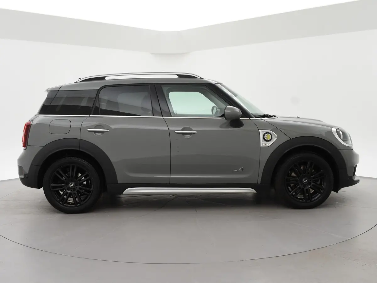 1.5 Cooper ALL4 224 PK PLUG-IN HYBRID *MOONWALK GREY*  + UNION JACK | STOELVERW.