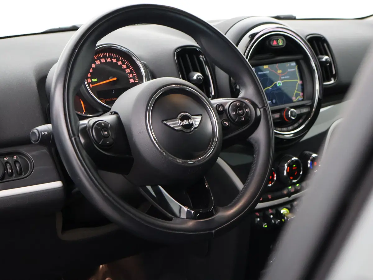 1.5 Cooper ALL4 224 PK PLUG-IN HYBRID *MOONWALK GREY*  + UNION JACK | STOELVERW.