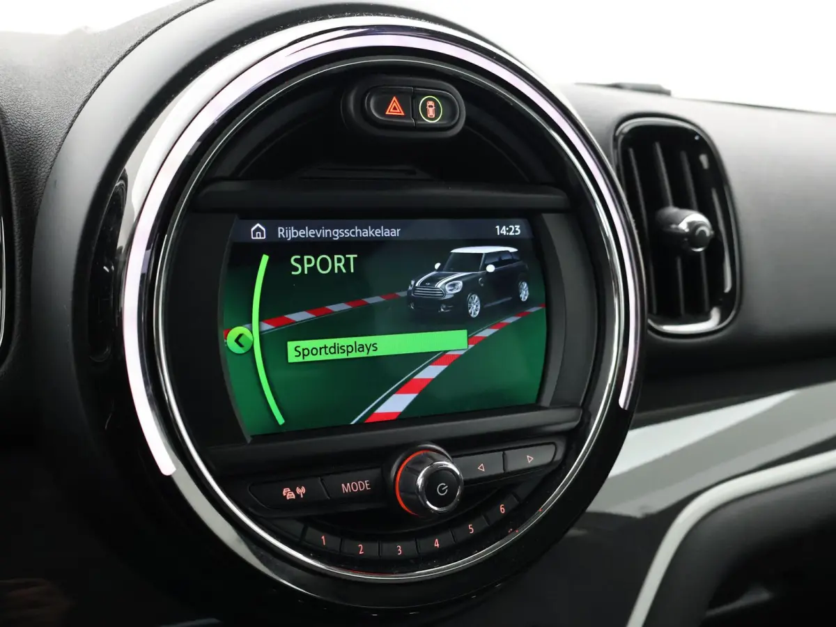 1.5 Cooper ALL4 224 PK PLUG-IN HYBRID *MOONWALK GREY*  + UNION JACK | STOELVERW.