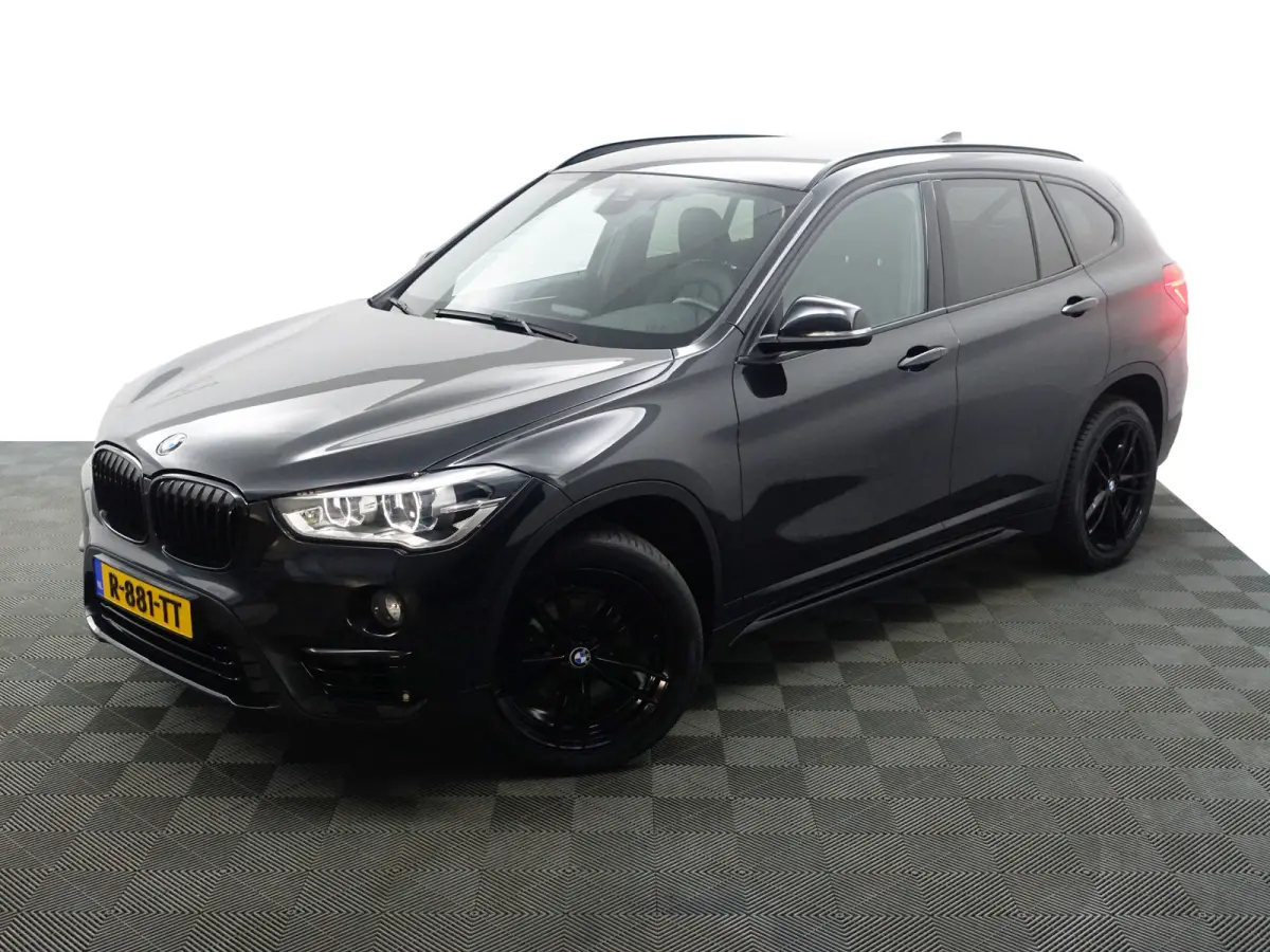 sDrive18i M Sport Aut- Sport leder Interieur, Sfeerverlichting, Camera, Xenon Led, Stoelverwarming