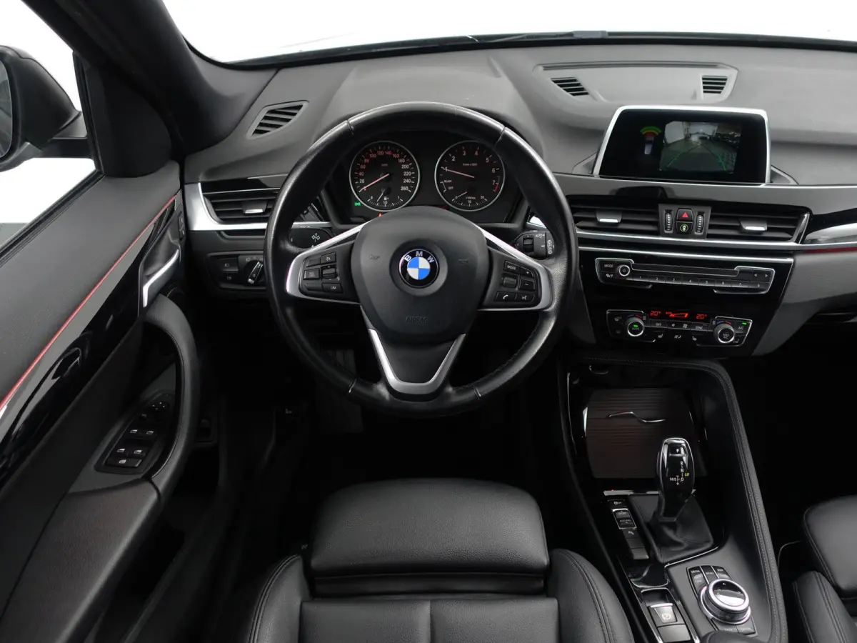 sDrive18i M Sport Aut- Sport leder Interieur, Sfeerverlichting, Camera, Xenon Led, Stoelverwarming
