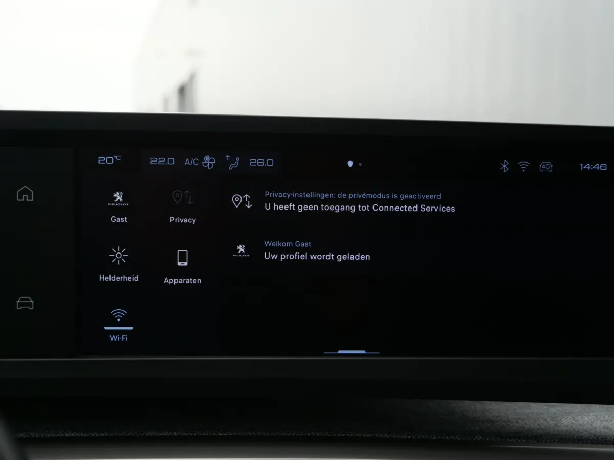 1.2 Hybrid 136 Pk Allure Automaat DAB / Apple Carplay / Camera / 19 inch