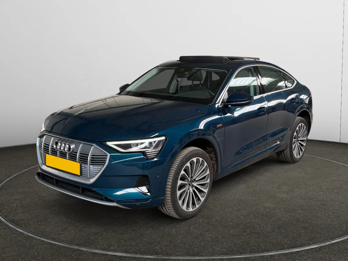 55 quattro Business edition Plus 95 kWh SOH 95%, Panoramadak, Moving Intelligence, Carplay, Android Auto