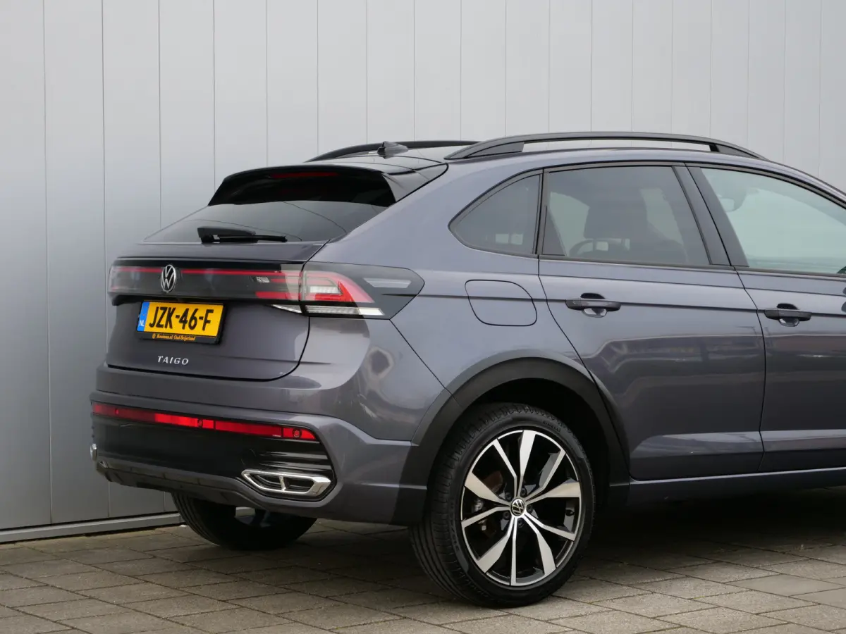 1.0 TSI R-Line Edition 116 Pk Automaat DAB / Apple Carplay / Camera / Stoelverwarming