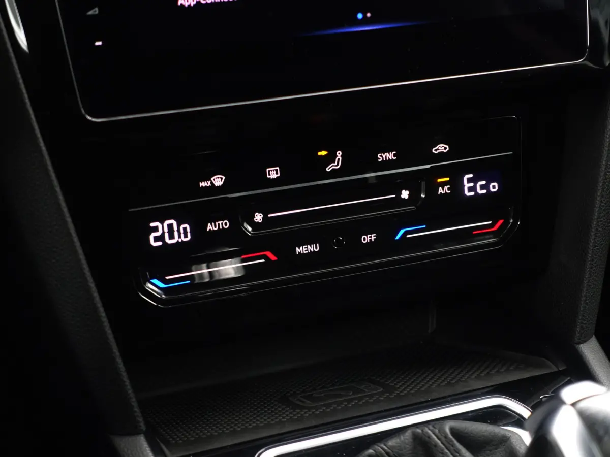 1.4 TSI PHEV GTE Business Ergo Comfort, 360 Camera, Carplay, Android Auto, Park Pilot, Park Assist
