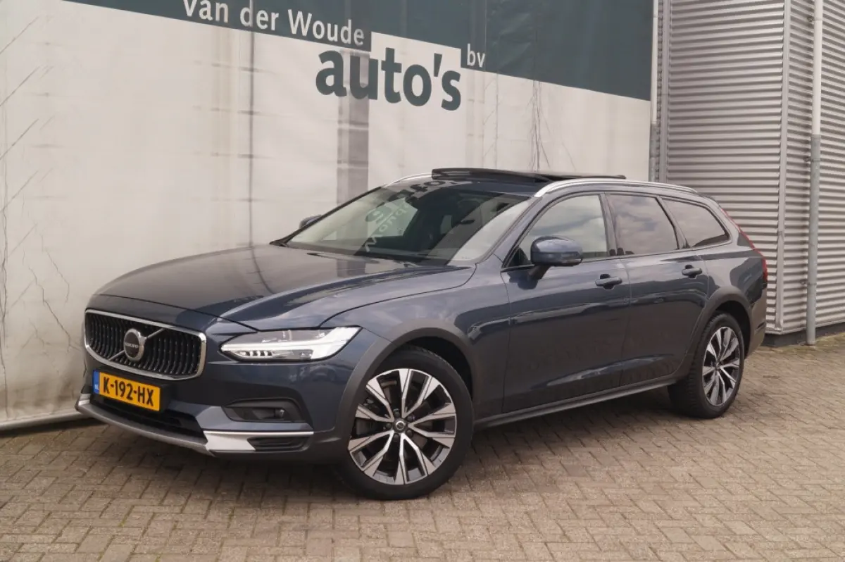 2.0 B5 250pk AWD Pro -PANO-LEER-CAM-ECC-NAVI-